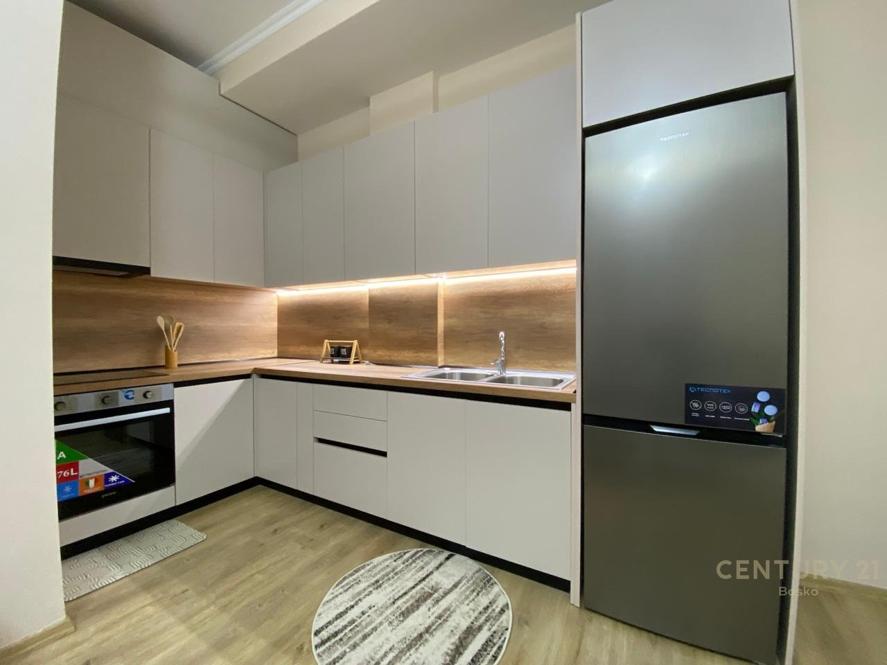 I RENT A NEW 1+1 APARTMENT NEAR THE NEW BOULEVARD