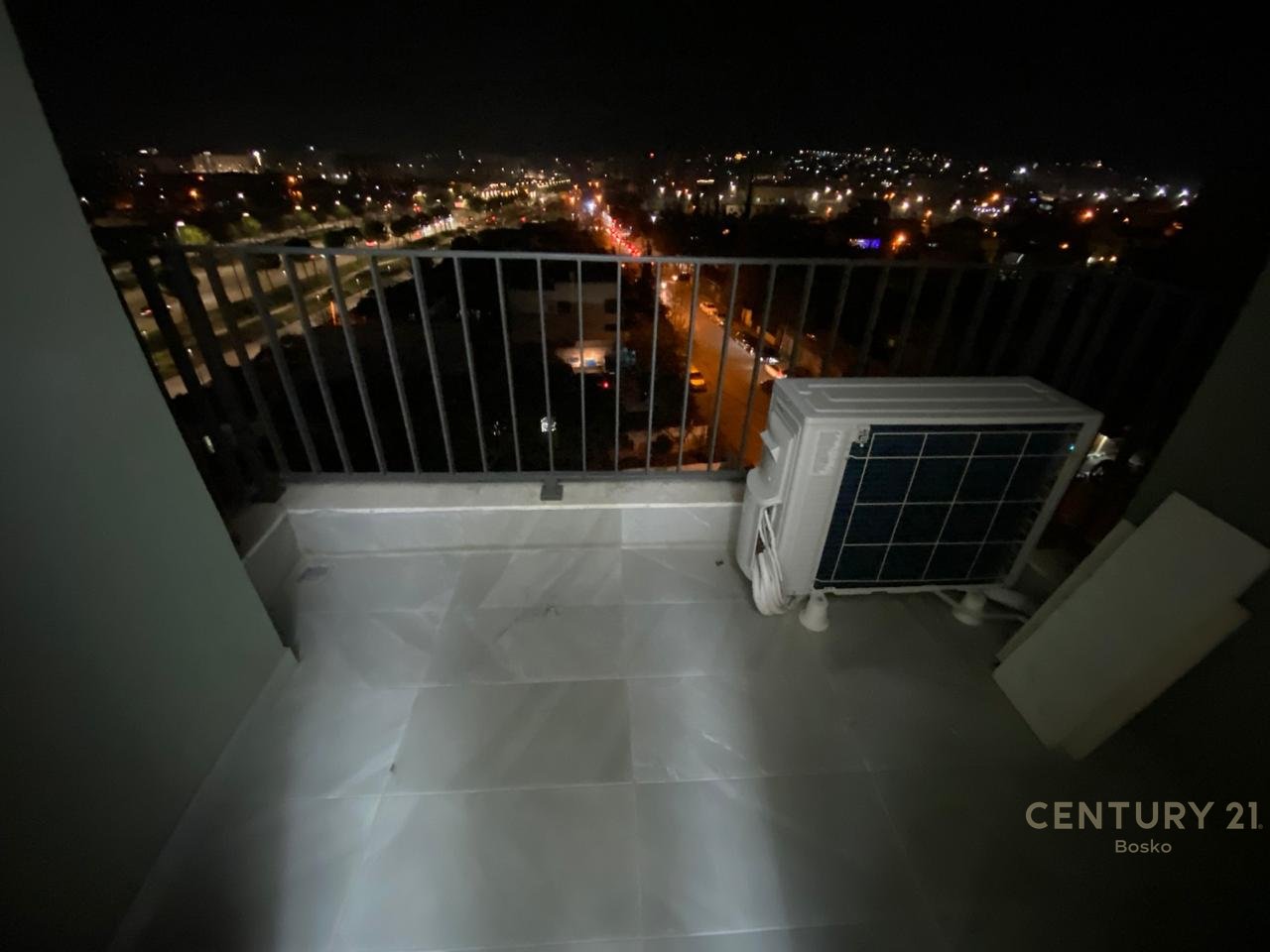 I RENT A NEW 1+1 APARTMENT NEAR THE NEW BOULEVARD