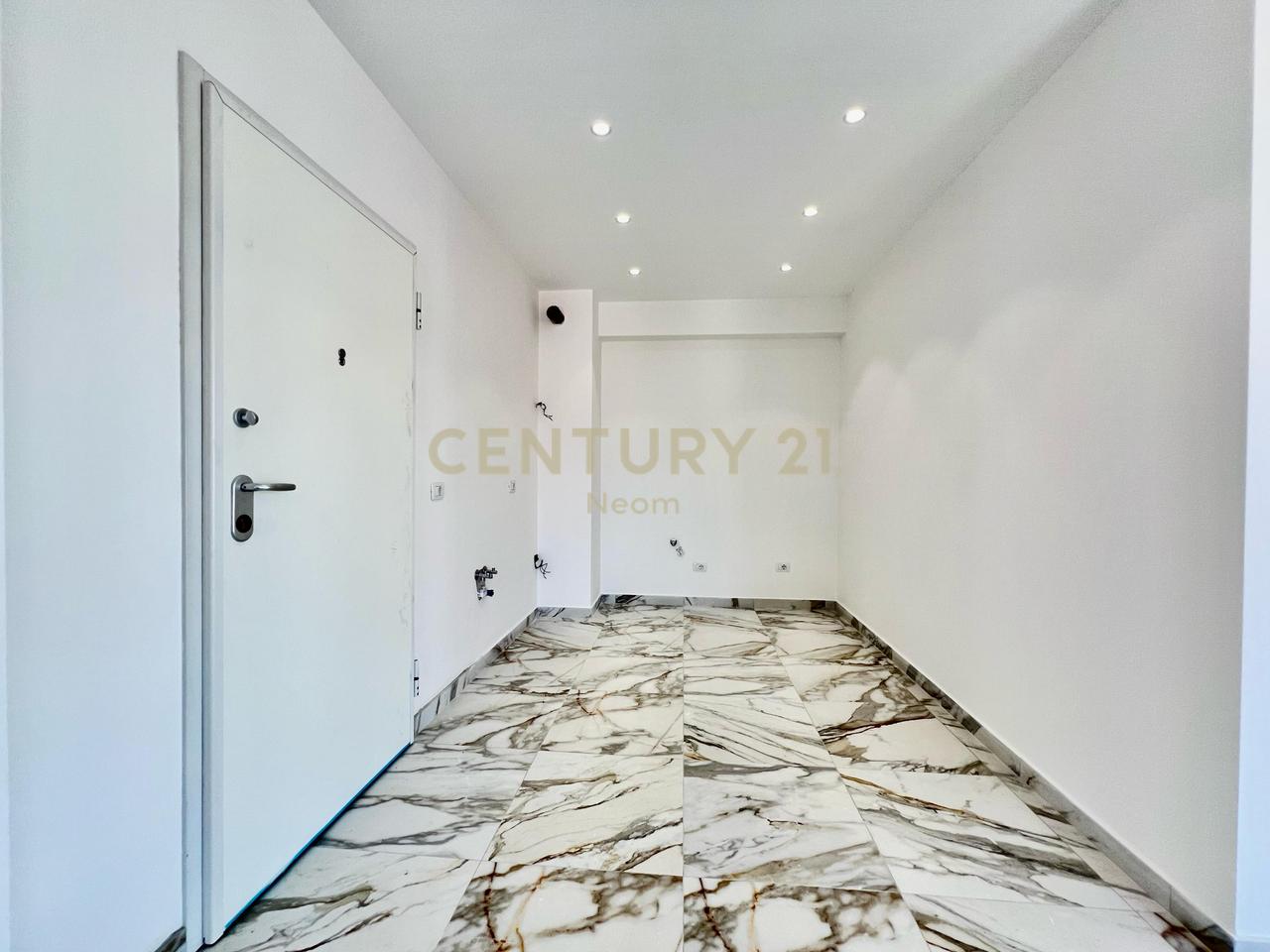 SHESIM, SUPER APARTAMENT 1️⃣➕1️⃣ me PAMJE FANTASTIKE, RRUGA KAVAJËS‼️