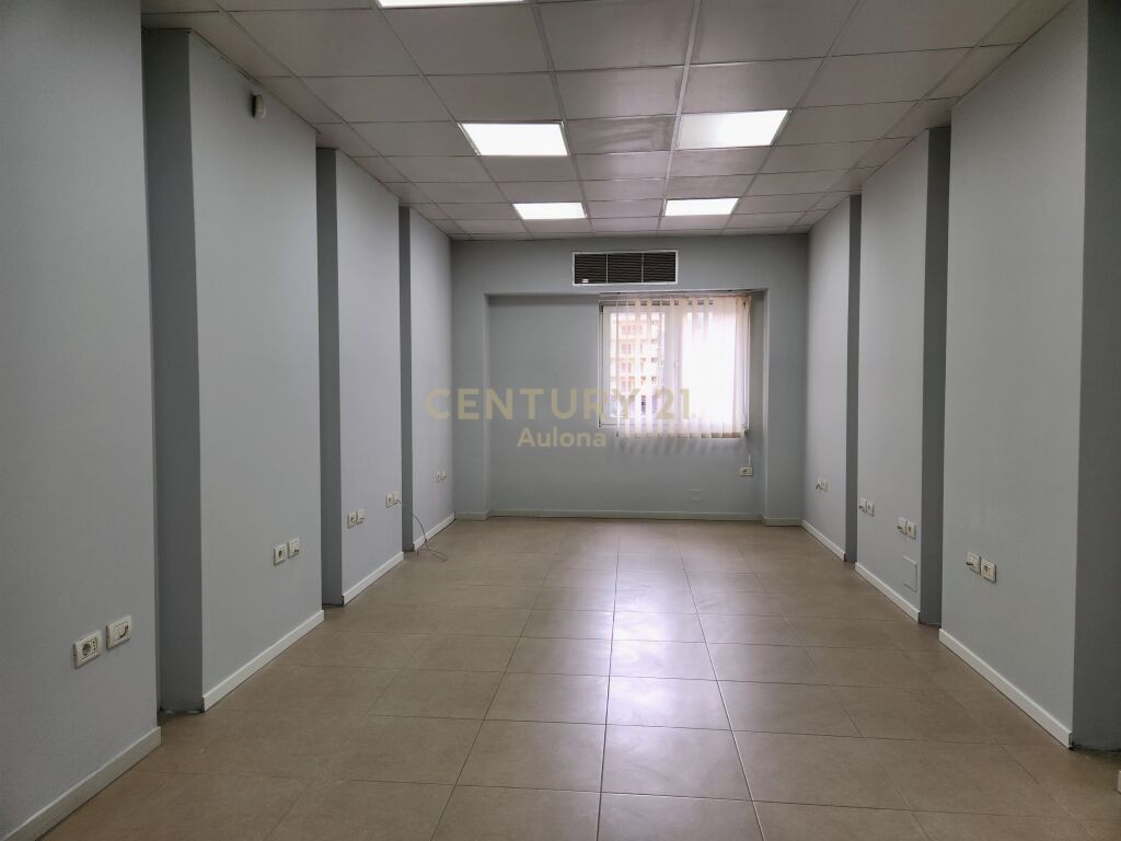 AMBIENT BIZNESI ME QERA NE VLORE