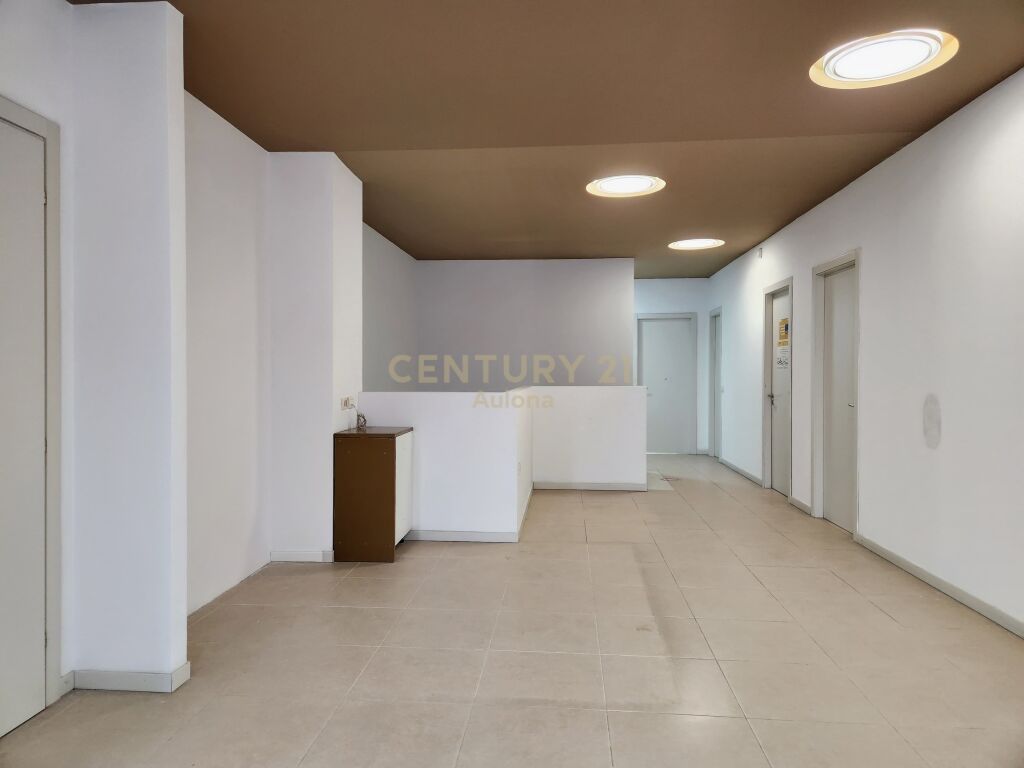 AMBIENT BIZNESI ME QERA NE VLORE