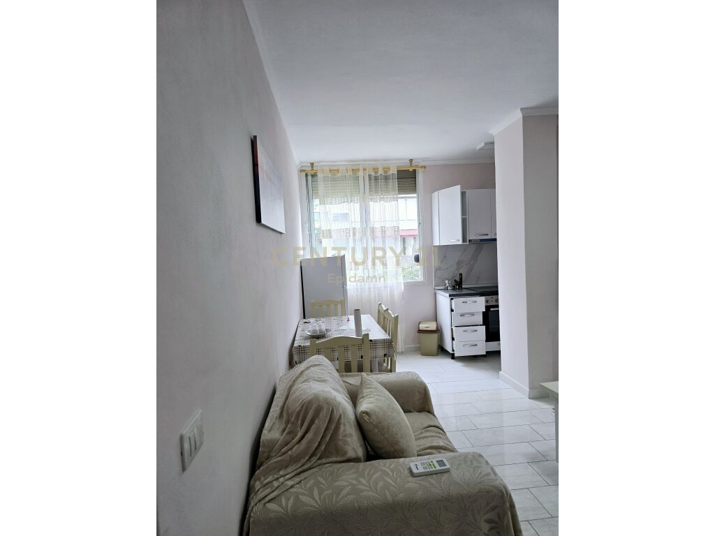 APARTAMENT 2+1 ME OBORR PER SHITJE NE GOLEM!
100 METRA LARG DETIT!!