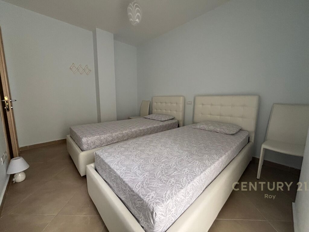 JEPET ME QIRA APARTAMENT 2+1 TEK SHKEMBI I KAVAJES !