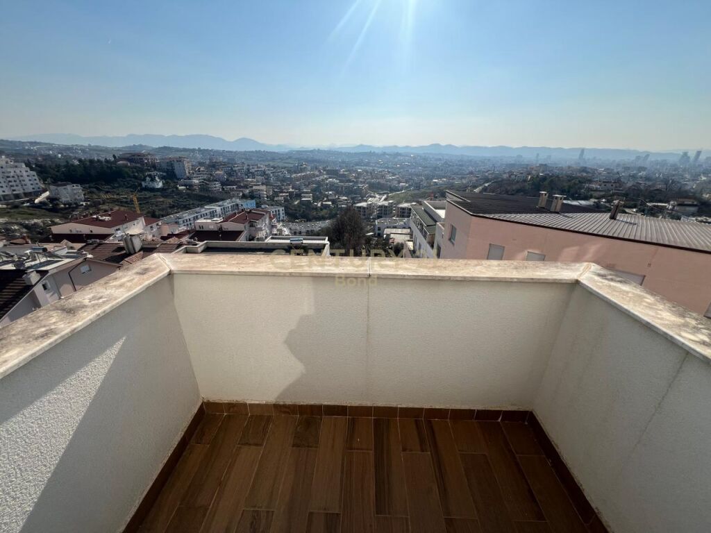 Apartament 3+1+2 Për Shitje në Fresk