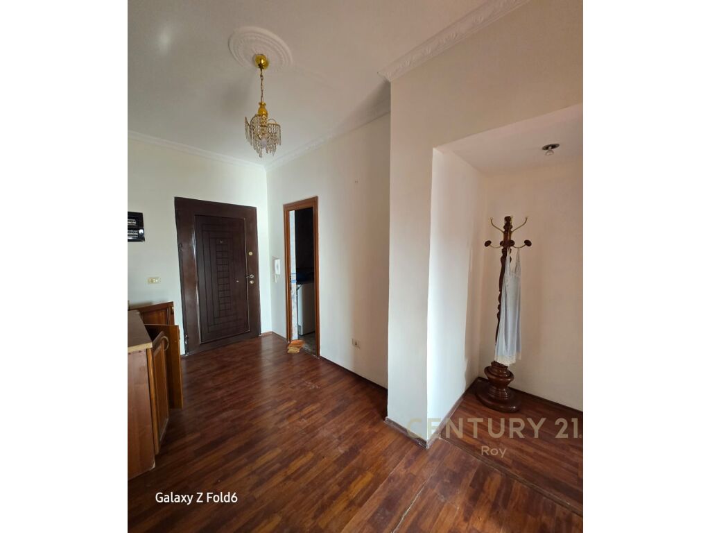 APPARTAMENTO 3+1+2 CON VISTA PORTO DI 950 M2 IN VENDITA!!!
