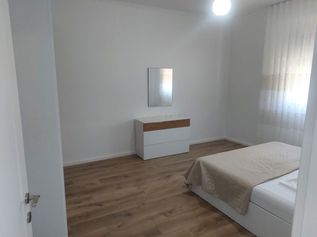 APARTAMENT ME QIRA 1+1 NE LUNGOMARE, VLORE