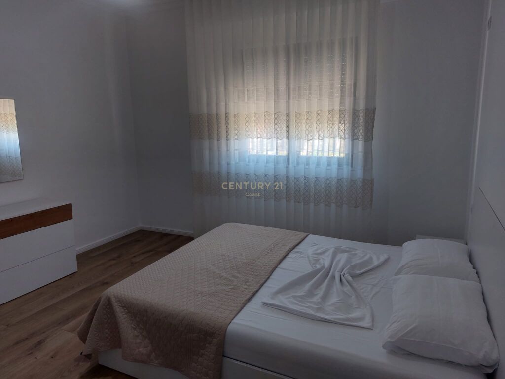 APARTAMENT ME QIRA 1+1 NE LUNGOMARE, VLORE