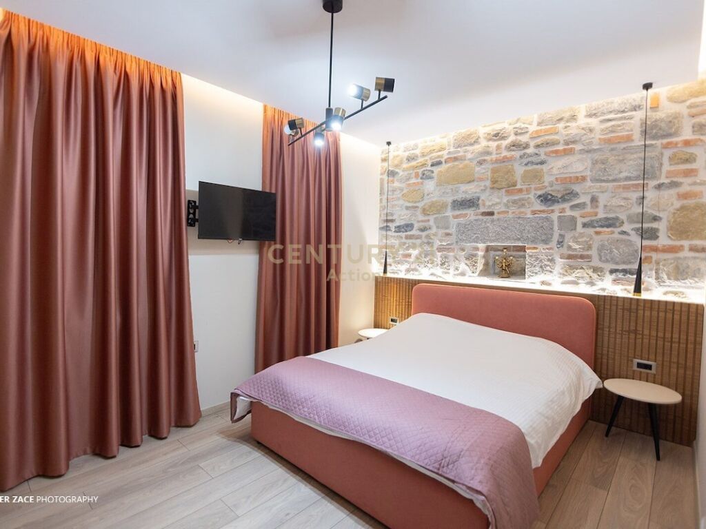 SHITET BOUTIQUE HOTEL MODERN NE QENDER TE KORCES!