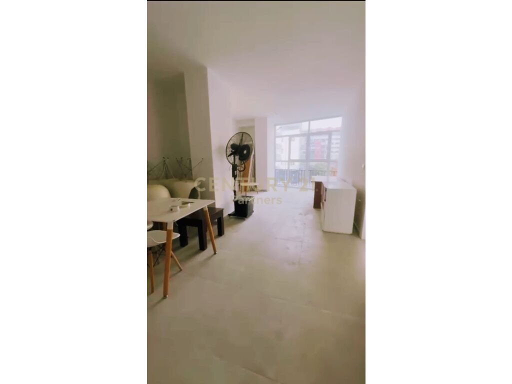 COMMERCIAL PREMISES FOR RENT IN ASTIR