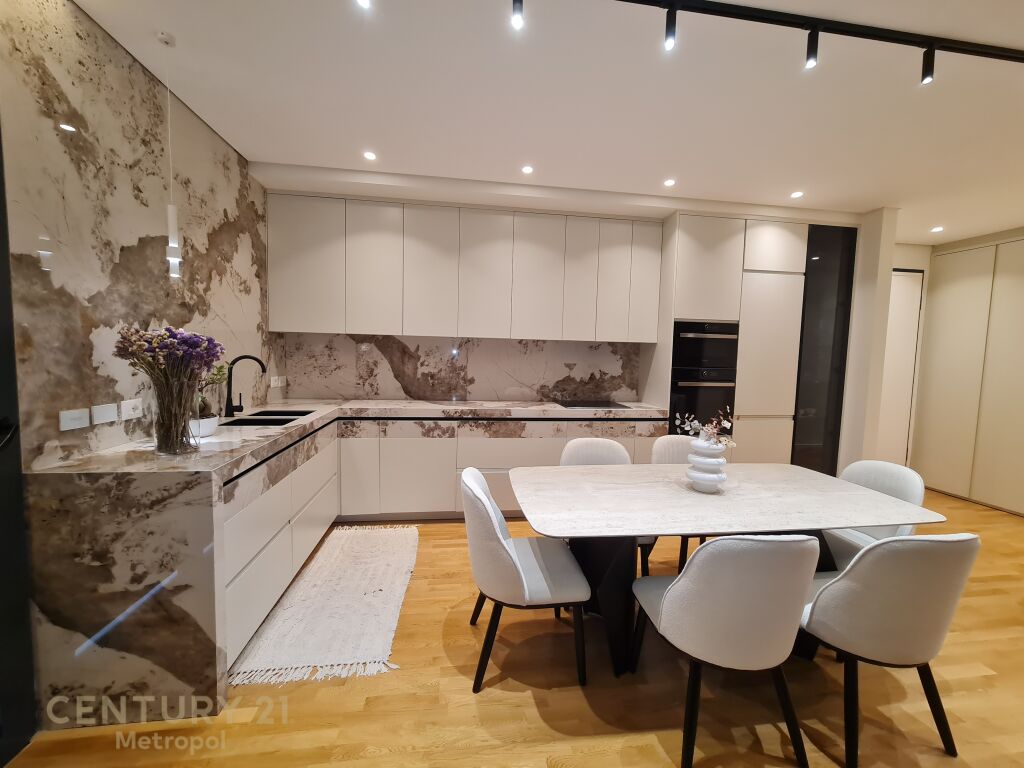 For sale premium apartment 3+1+2, near Tegu-Lundër!