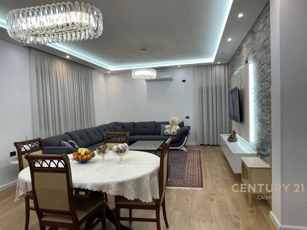 APARTMENT FOR SALE 2+1+2 WITH PARKING PLACE IN SELITE