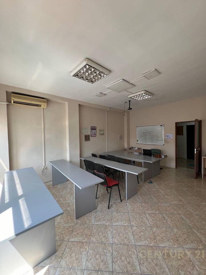 Office Space for Rent in the Center!