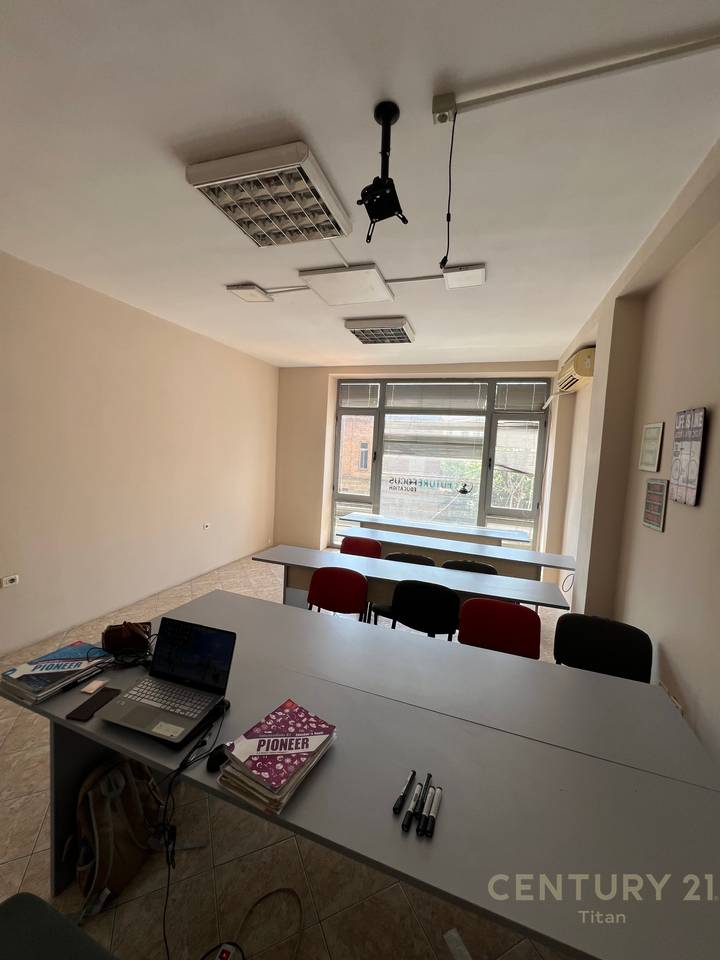 Office Space for Rent in the Center!