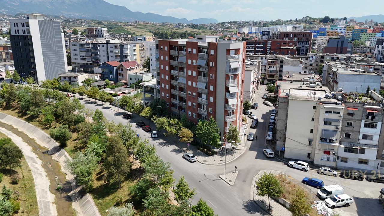 1+1 Apartment for Sale — Bajram Curri Boulevard