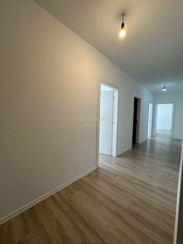APPARTAMENTO IN VENDITA 2+1, VIA 5 MAGGIO!
