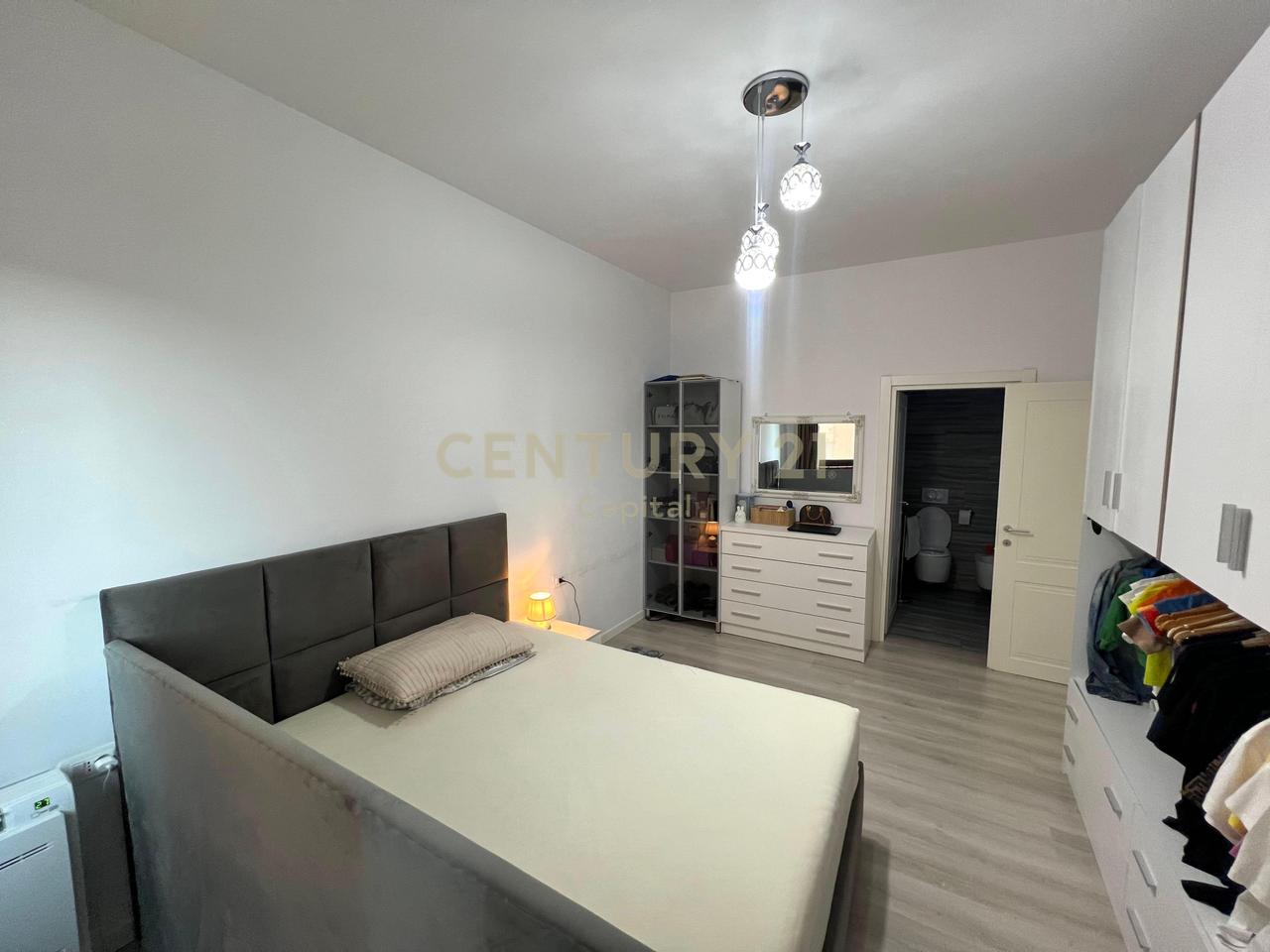 Appartamento 2+1+2 al Ristorante Durrësi, Tirana