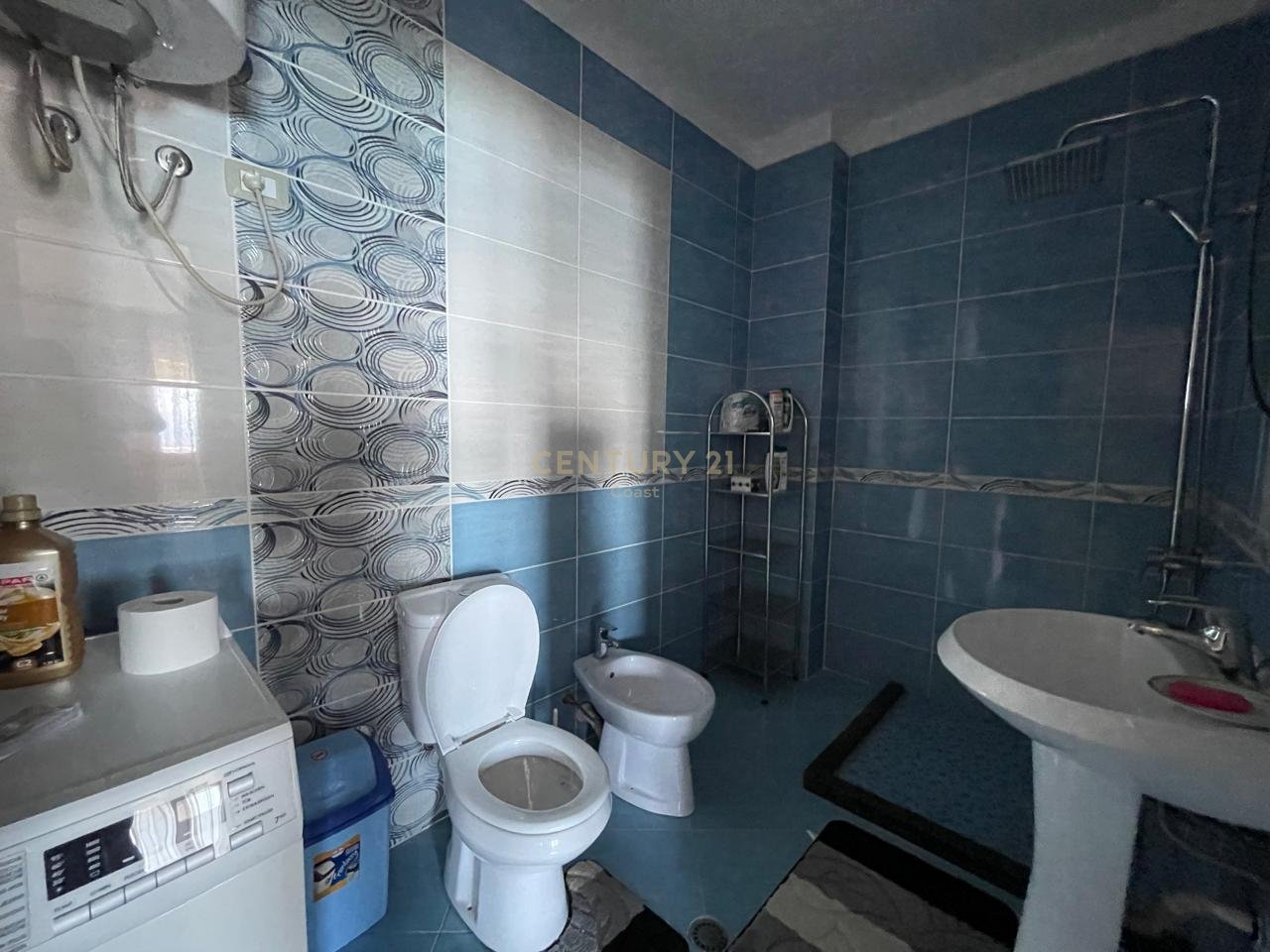 OPPORTUNITÀ!!! DUE APPARTAMENTI IN VENDITA 2+1 E 1+1 CON VISTA MARE ALL'ODEON RESIDENCE, VLORE!!!