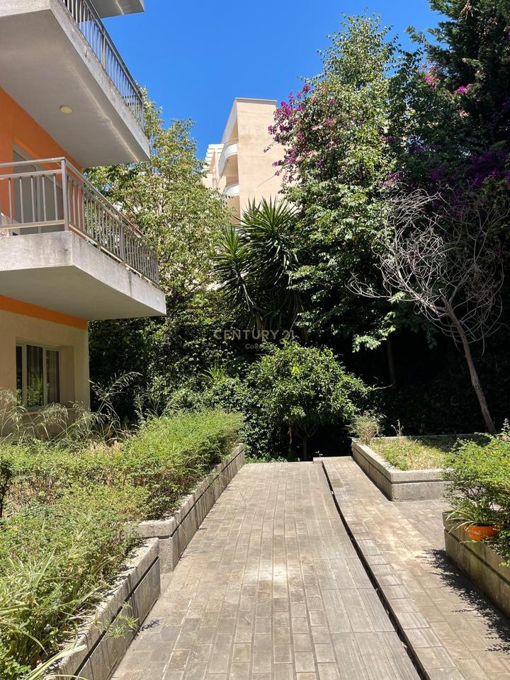 OPPORTUNITÀ!!! DUE APPARTAMENTI IN VENDITA 2+1 E 1+1 CON VISTA MARE ALL'ODEON RESIDENCE, VLORE!!!