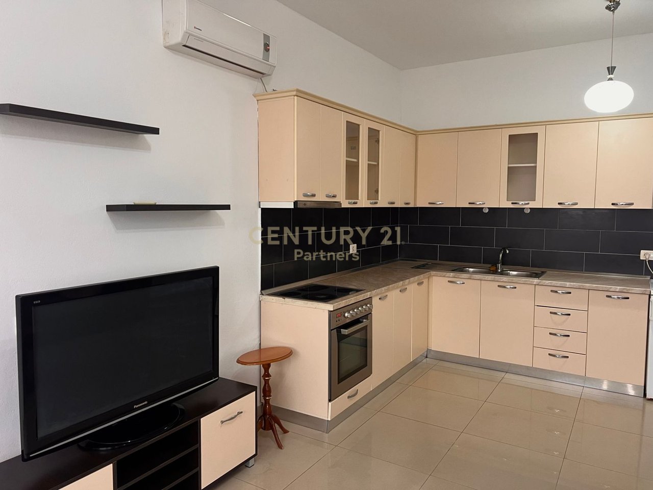 APARTMENT FOR RENT IN FRESK 2 MINUTES FROM THE BIG RING