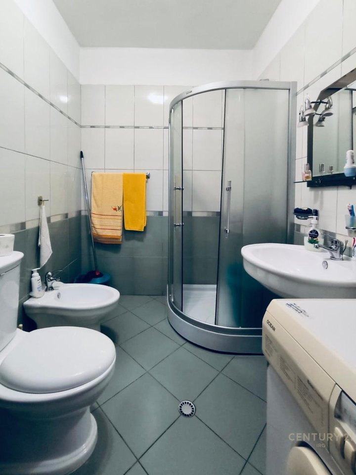 Appartamento 1+1 in affitto – Via Babe Rexha, vicino al Complesso Magnet
Prezzo: 450€ / mese