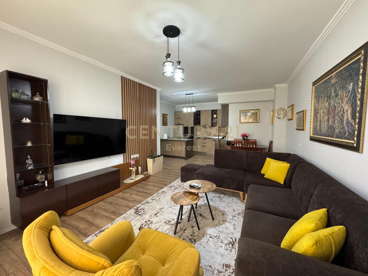 FRESK, APARTMENT FOR SALE  2+1+2