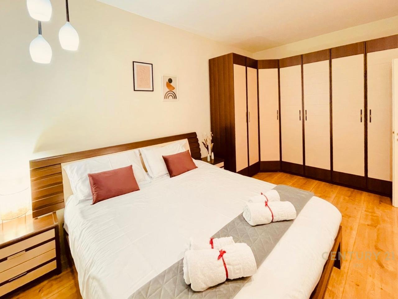 Appartamento in affitto – Myslym Shyri, Tirana
Prezzo: 750€/mese