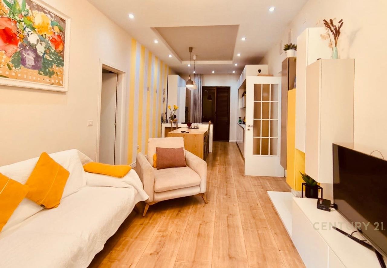 Appartamento in affitto – Myslym Shyri, Tirana
Prezzo: 750€/mese