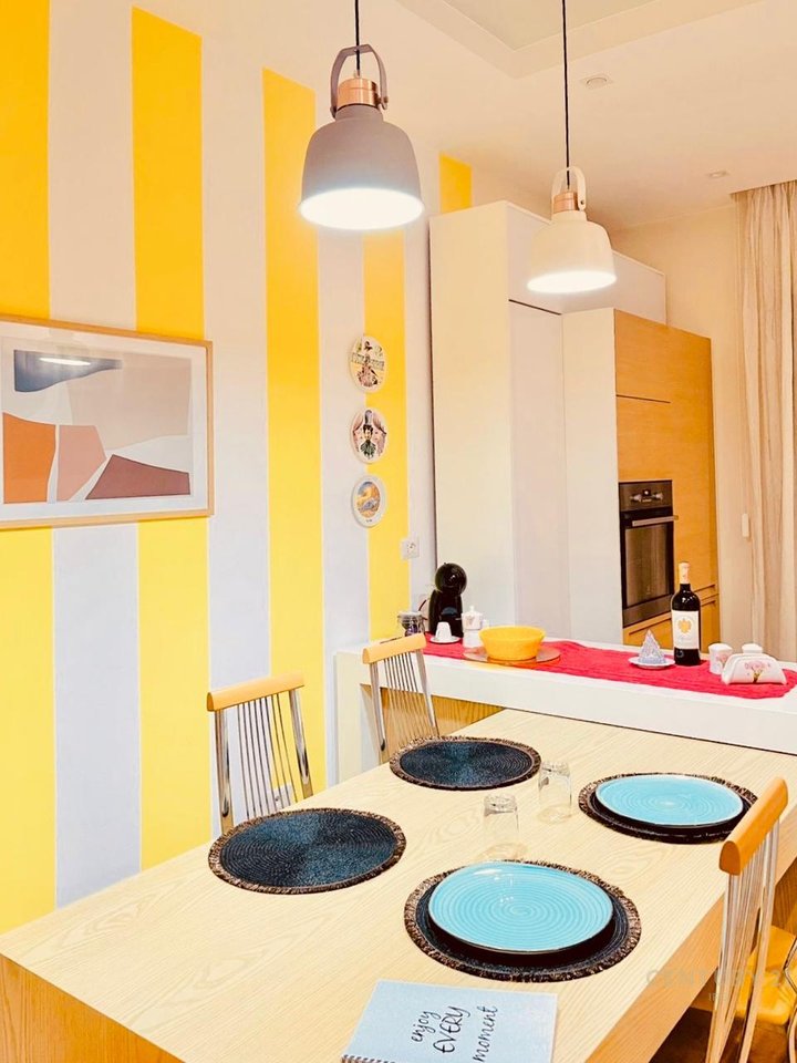 Appartamento in affitto – Myslym Shyri, Tirana
Prezzo: 750€/mese