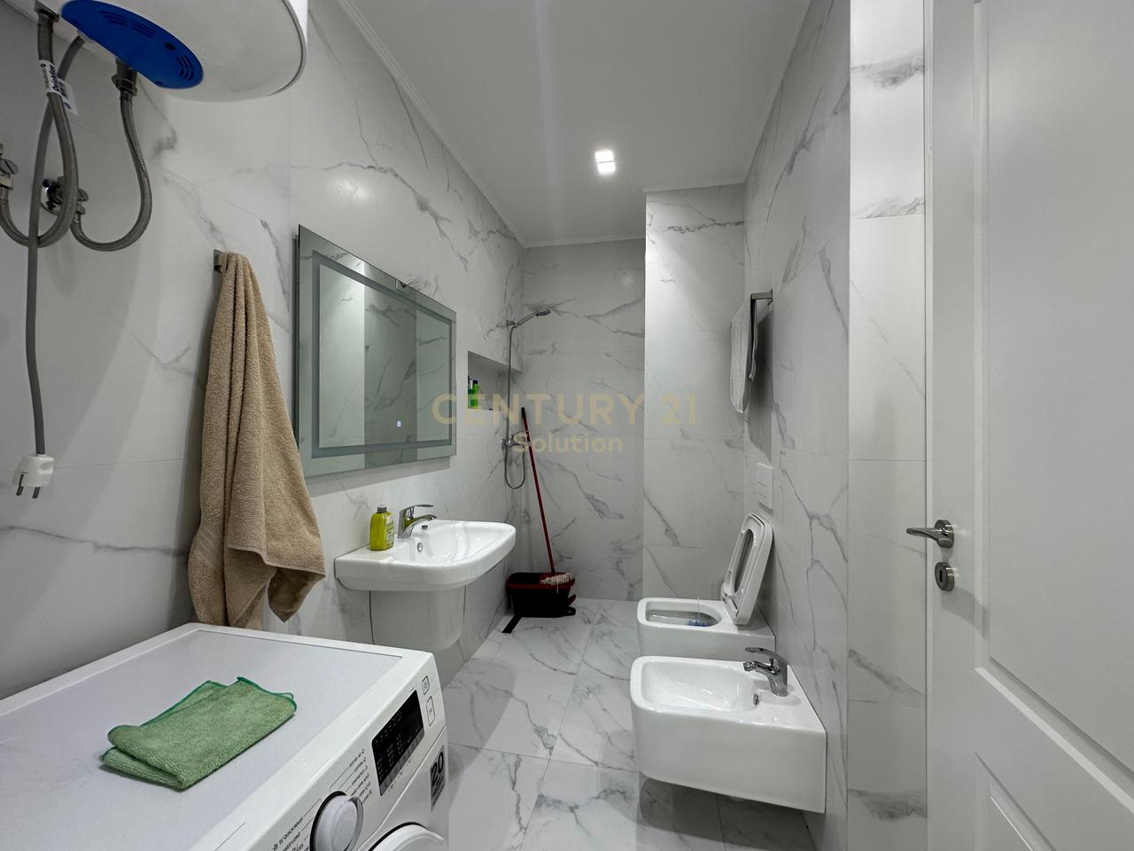 JEPET ME QIRA APARTAMENT 2+1+2 TE VILA L 2 !!!
