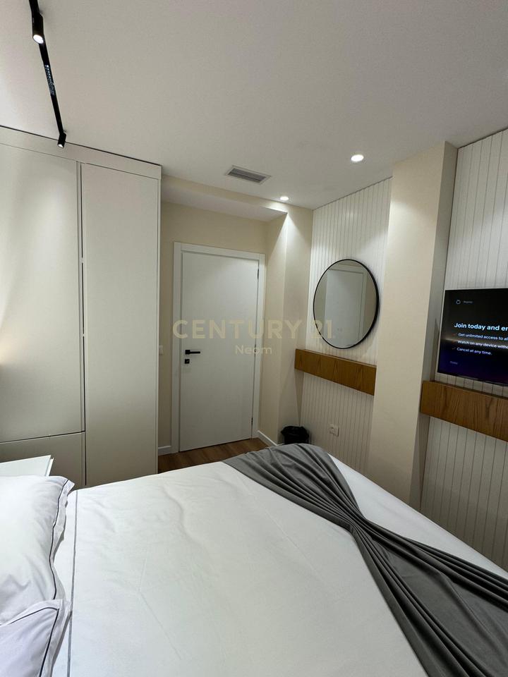 Appartamento 2+1 con Arredamento di Lusso, Garage Incluso e Vista Fantastica sullo Zoo e sul Lago