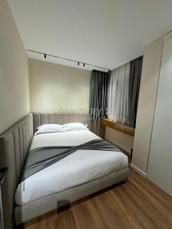Appartamento 2+1 con Arredamento di Lusso, Garage Incluso e Vista Fantastica sullo Zoo e sul Lago