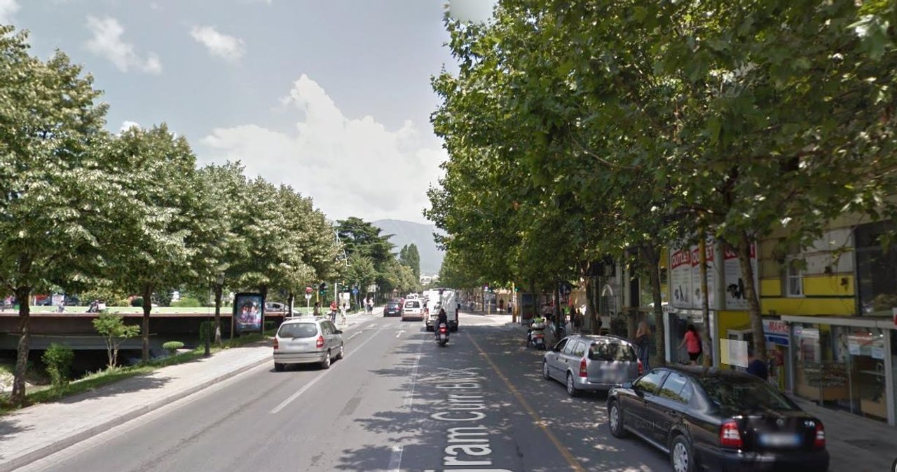 Locali Commerciali in Affitto – Via Elbasan, Viale Bajram Curri