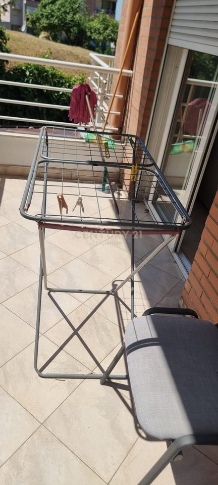 APARTAMENT 1+1 ME QIRA TEK KODRA E DIELLIT pran fondacionit ELEONORA !