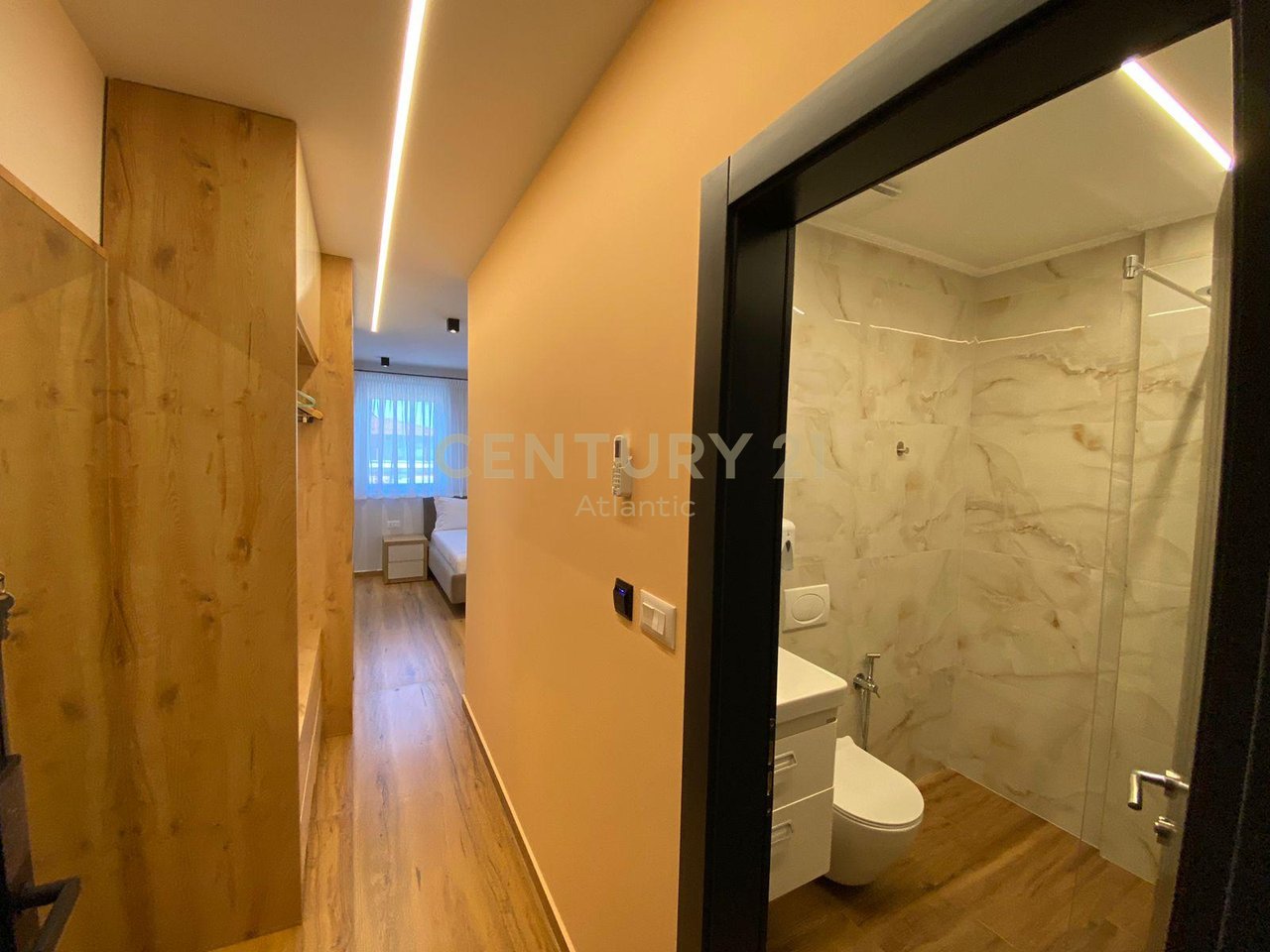APART-HOTEL IN VENDITA SULLA SPIAGGIA DI RROTA E KUQE, DURAZZO - €365.000 | 150 m²