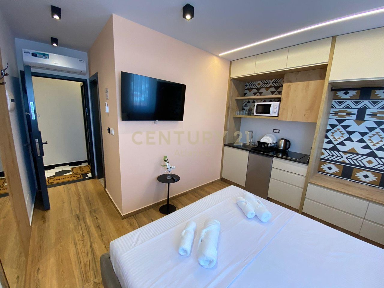 APART-HOTEL IN VENDITA SULLA SPIAGGIA DI RROTA E KUQE, DURAZZO - €365.000 | 150 m²