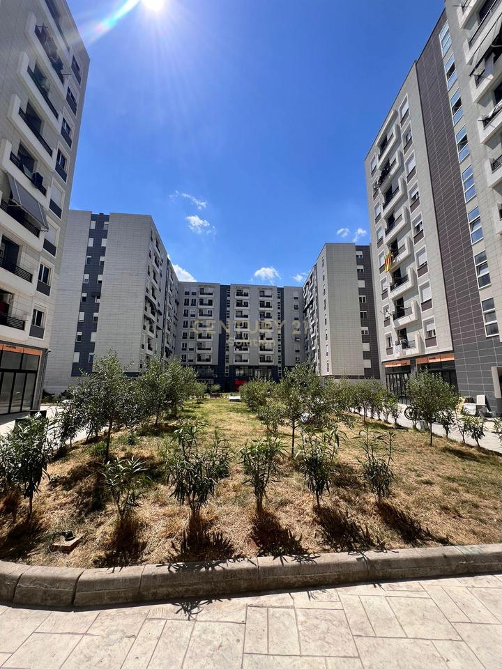 FOR RENT SUPER APARTMENT 2+1+2 PARKING SPACE AT STAR COMPLEX!