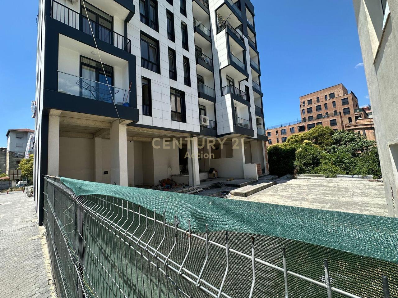 SHESIM NJESI SHERBIMI, ISH TREGU ELEKTRIK!