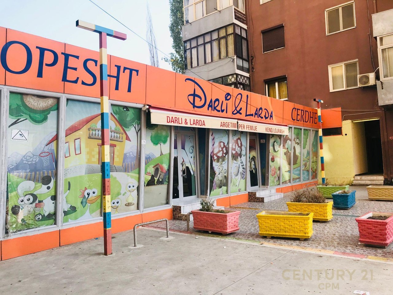 Spazio commerciale in affitto a Iliria Beach, Durrës - 800€ | 250 m²