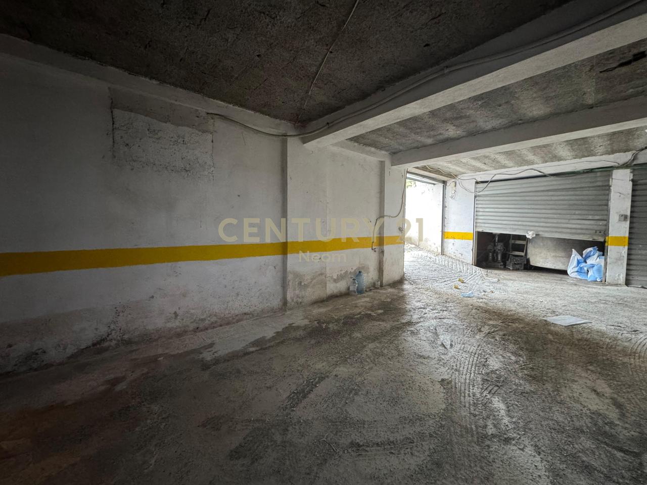 QIRA, APPARTAMENTO 2+1+PARCHEGGIO, COMUNE DI PARIGI!