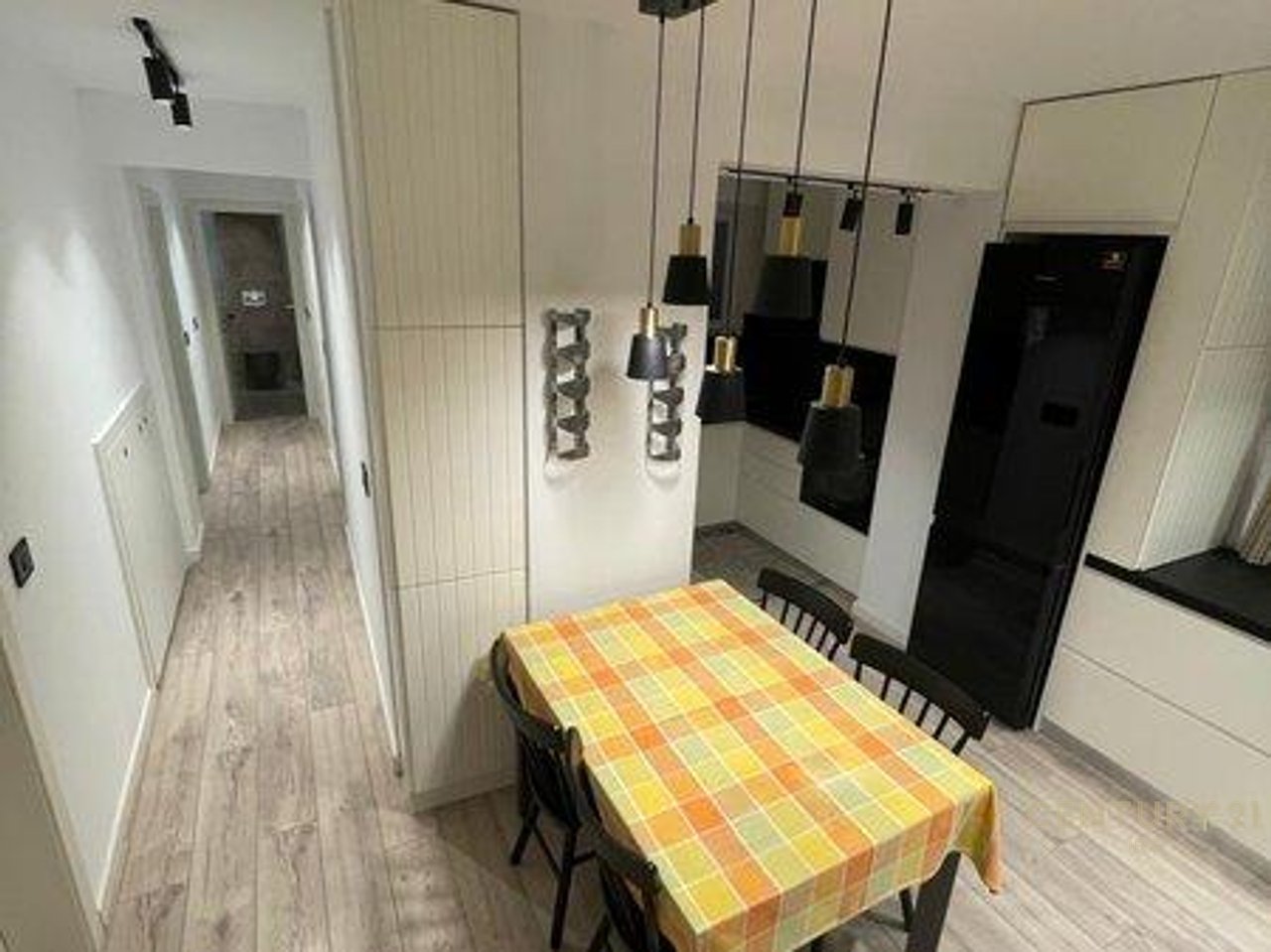 APPARTAMENTO DI LUSSO 3+1+2+2 BALCONI IN VENDITA IN VIA DURAZZO!