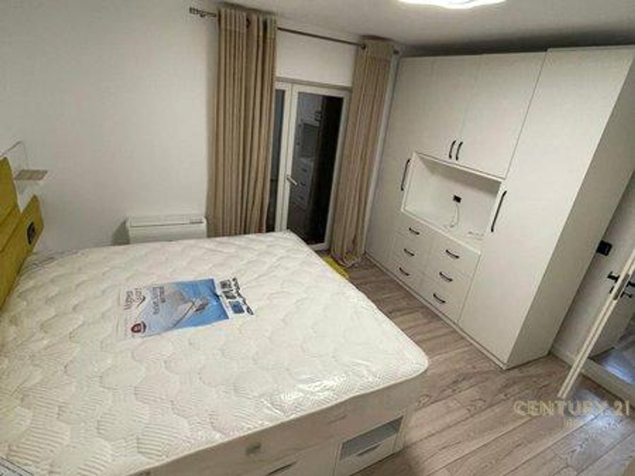 APPARTAMENTO DI LUSSO 3+1+2+2 BALCONI IN VENDITA IN VIA DURAZZO!