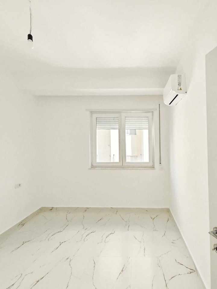 Te Mine Peza, Donika Center apartment 2+1 for rent
