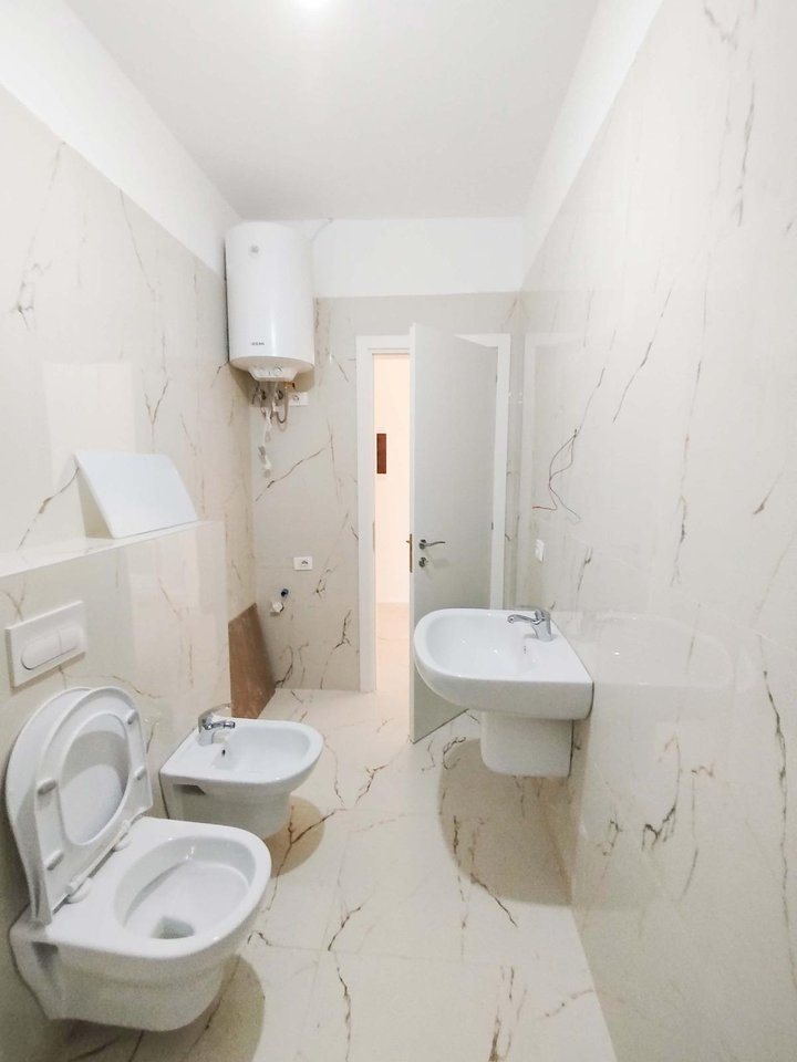 Te Mine Peza, Donika Center apartment 2+1 for rent