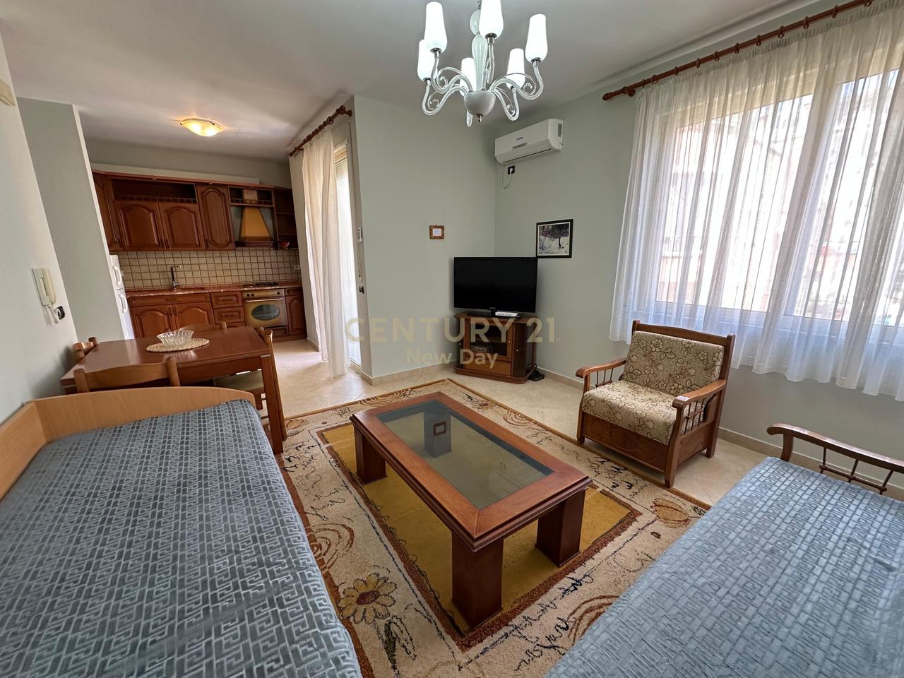 Appartamento 1+1 in affitto a Shkëmbi I Kavajës, Durrës - 400€ | 72 m²