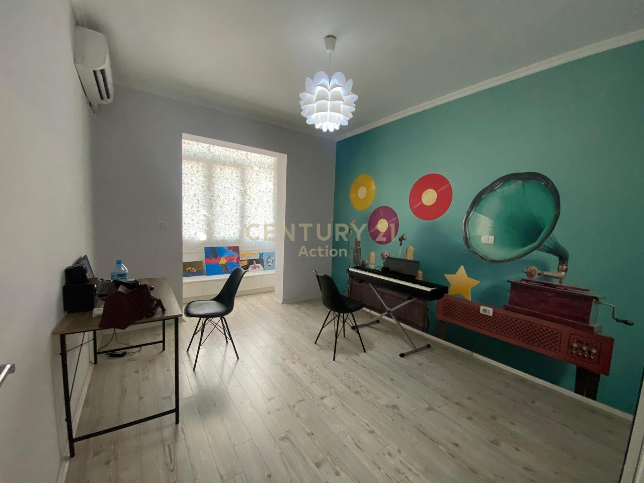 21 dicembre, Ambiente di lavoro/ Appartamento 3+1 in affitto!!