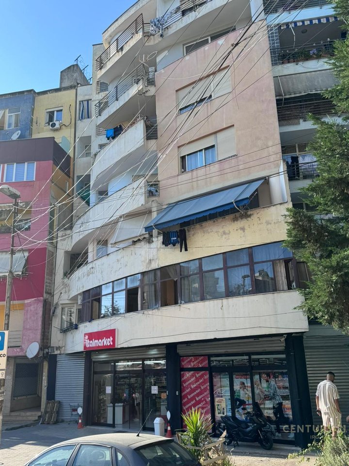 Apartament 3+1 për Shitje në Rrugën Ali Visha, pranë Shkollës “Mihal Grameno”
