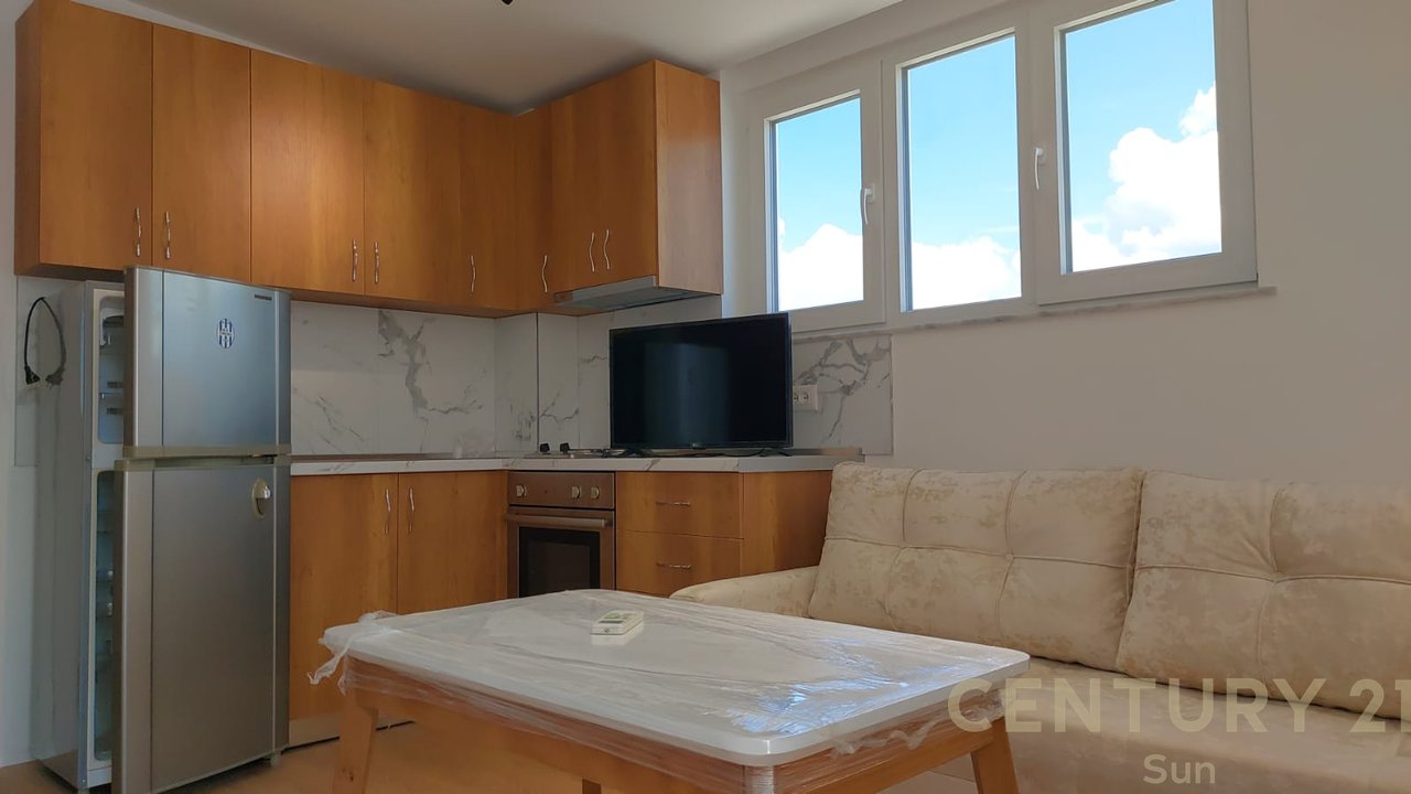 Appartamento 1+1 in affitto vicino al ristorante Durres.