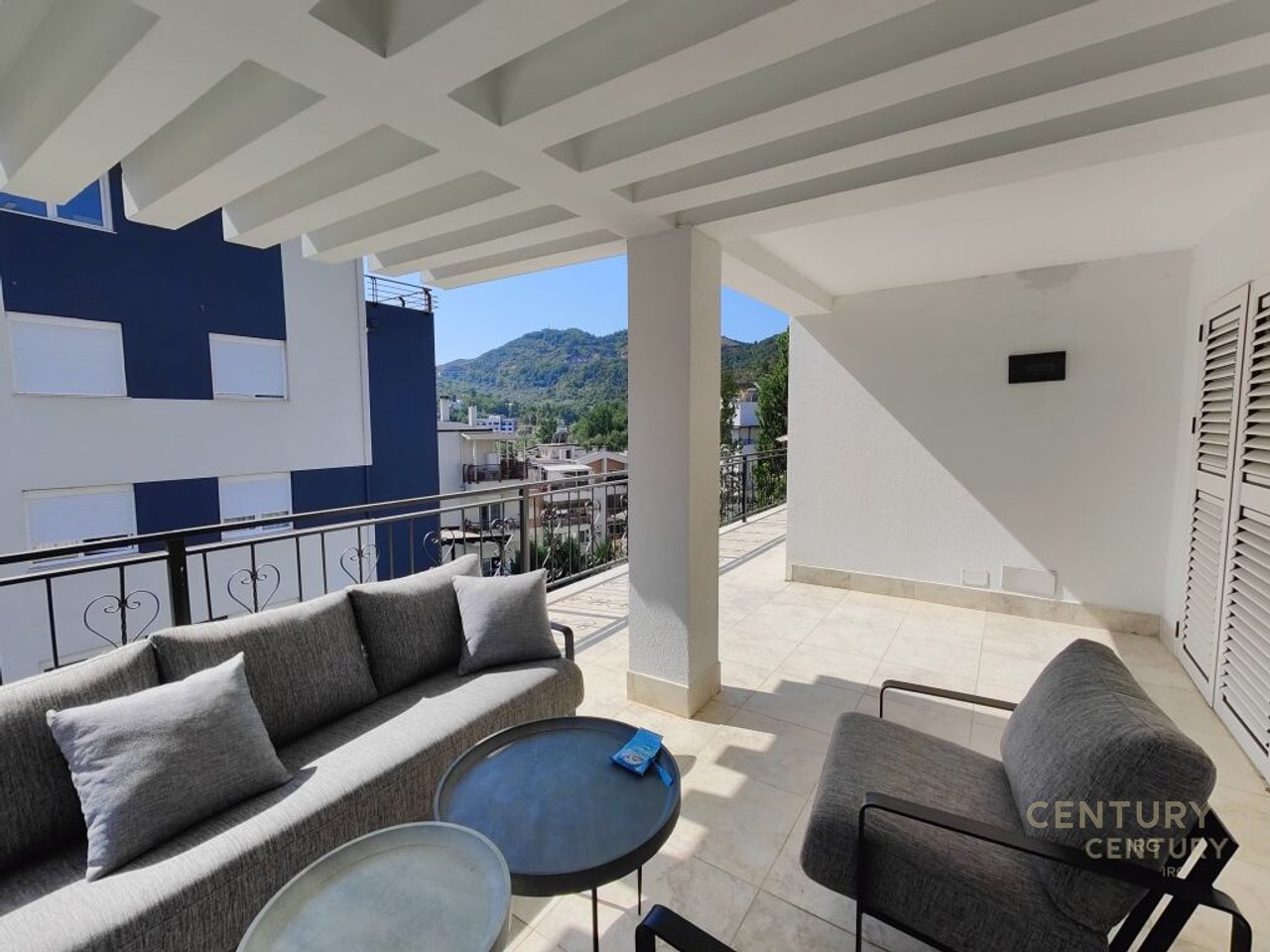 Vila Me Qira në Liqeni i Thatë!