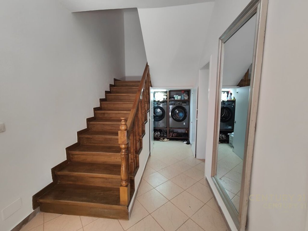 Vila Me Qira në Liqeni i Thatë!