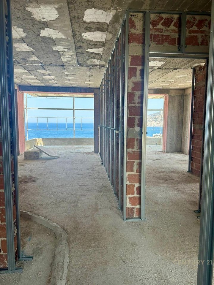 Sarandë, Penthouse for Sale